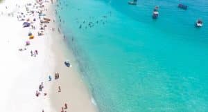 Leia mais sobre o artigo 3 Praias de águas transparentes em Florianópolis para conhecer nesse verão