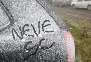 Leia mais sobre o artigo NEVOU: Santa Catarina registra neve nesta sexta-feira!