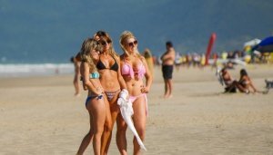 Leia mais sobre o artigo Florianópolis é a cidade com pessoas mais bonitas do mundo, diz site