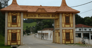 Leia mais sobre o artigo 3 Cidadezinhas aconchegantes pertinho de Florianópolis para curtir no inverno