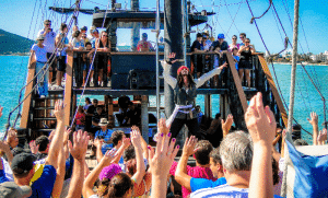 Passeio Barco Pirata 1
